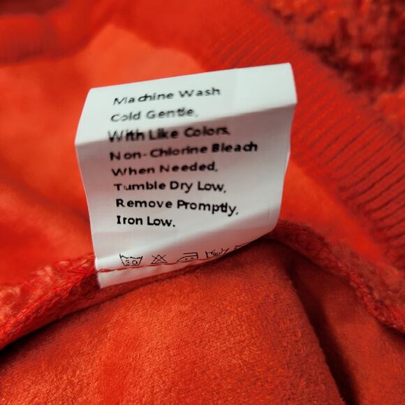 Pretty Garden Fuzzy Cardigan Womens M Red Button Front Faux Fur Shearling New - Picture 11 of 13